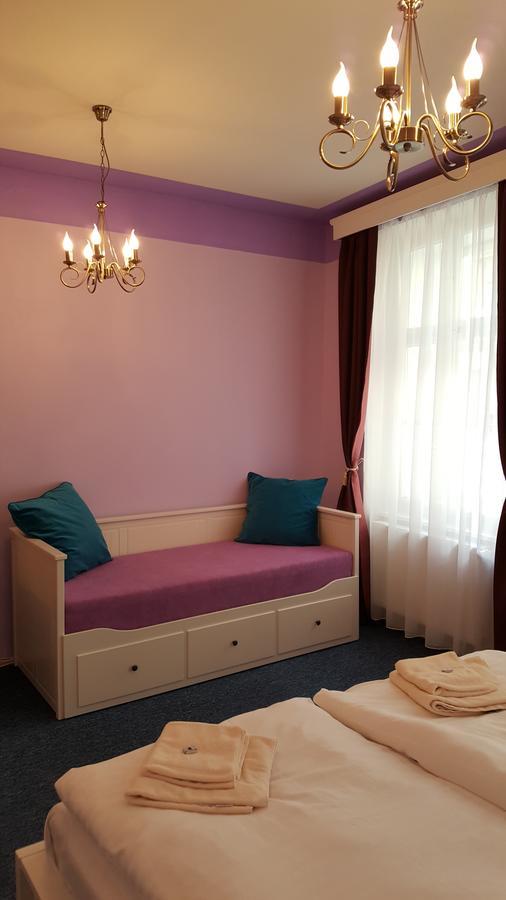 Penzion U Lucerny Hotel Jindrichuv Hradec Luaran gambar